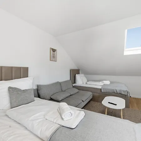Business&family - Lage, Parkplatz, Wasen, Klima, Netflix, 100qm * Stuttgart