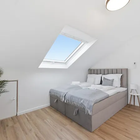 Business&family - Lage, Parkplatz, Wasen, Klima, Netflix, 100qm Appartement *