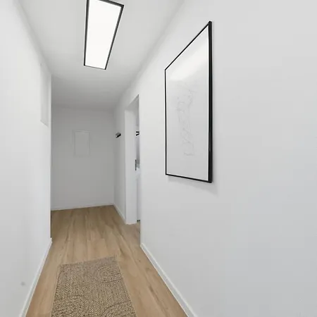 Business&family - Lage, Parkplatz, Wasen, Klima, Netflix, 100qm Appartement *